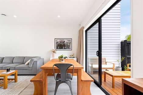 Photo of property in 66b Donovan Avenue, Massey, Auckland, 0614