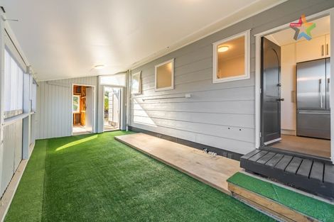 Photo of property in 51 Olive Terrace, Paraparaumu Beach, Paraparaumu, 5032