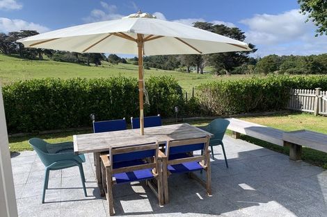 Photo of property in 63 Kaipara Flats Road, Warkworth, 0981