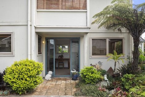 Photo of property in 8a Quest Terrace, Mount Roskill, Auckland, 1041