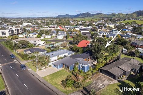 Photo of property in 102 Dillon Street, Waihi Beach, 3611