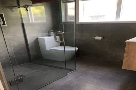 Photo of property in 6 Kiwi Esplanade, Mangere Bridge, Auckland, 2022