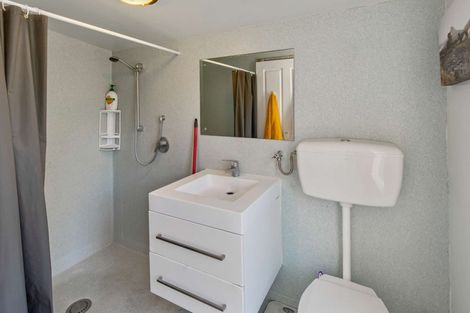 Photo of property in 28 Carrington Street, New Plymouth, 4310