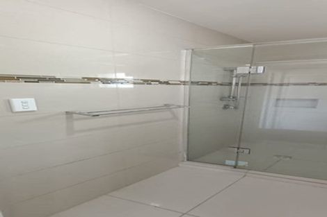 Photo of property in 2/265 Massey Road, Mangere East, Auckland, 2024