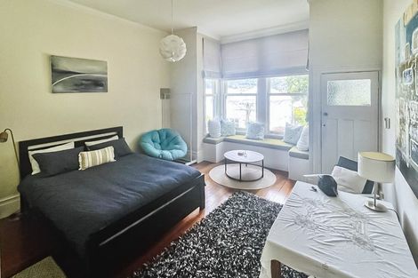 Photo of property in 13 Austin Street, Mount Victoria, Wellington, 6011