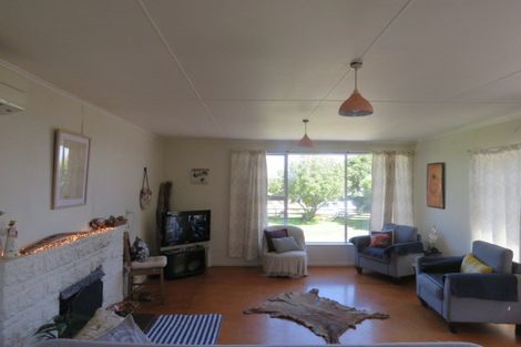 Photo of property in 37 Burnett Street, Kakanui, Oamaru, 9495