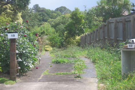Photo of property in 17 Arahia Street, Northcote, Auckland, 0627