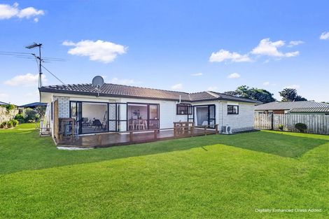 Photo of property in 23 Brookesmith Drive, Waiuku, 2123