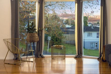 Photo of property in 37 Keegan Drive, Massey, Auckland, 0614