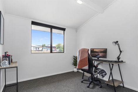 Photo of property in 27b Lyn Grove, Papamoa Beach, Papamoa, 3118