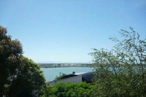 Photo of property in 29 Cannon Hill Crescent, Mount Pleasant, Christchurch, 8081