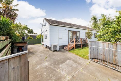Photo of property in 27 Newton Place, Westbrook, Palmerston North, 4412
