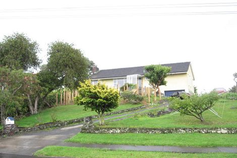 Photo of property in 86 Uxbridge Road, Cockle Bay, Auckland, 2014
