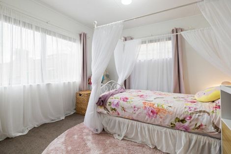 Photo of property in 19b Baverstock Road, Nawton, Hamilton, 3200