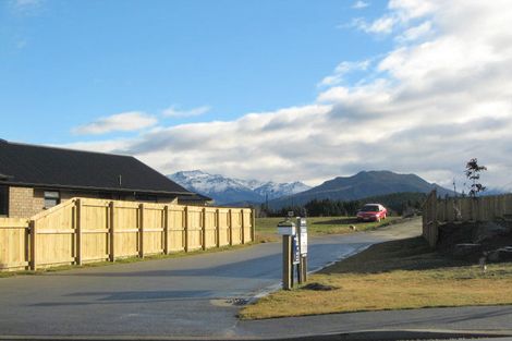 Photo of property in 120 Rob Roy Lane, Wanaka, 9305
