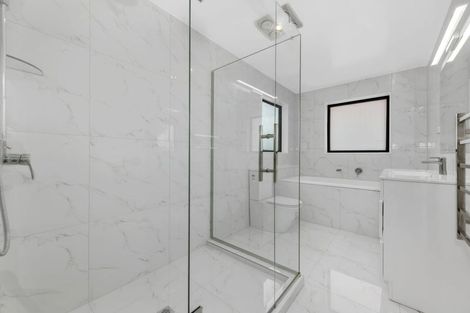 Photo of property in 76 Donegal Park Drive, Flat Bush, Auckland, 2019