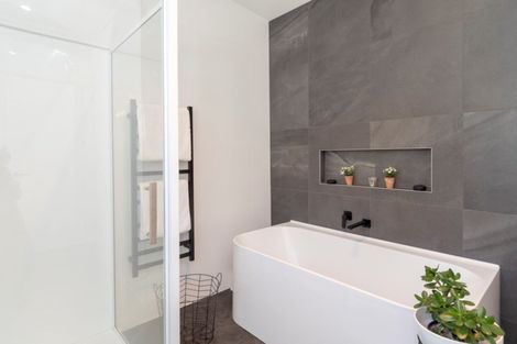 Photo of property in 62 Kayelene Place, Omokoroa, 3114