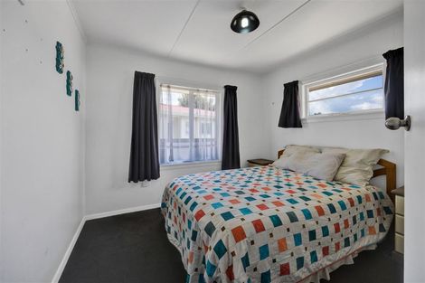 Photo of property in 60 Egmont Street, Hawera, 4610