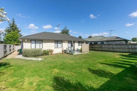 Photo of property in 10 Antrim Place, Nawton, Hamilton, 3200