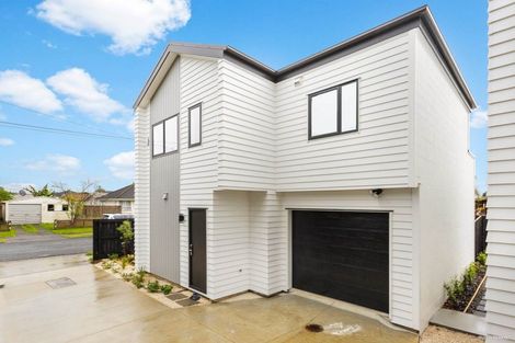 Photo of property in 13 Von Sturmer Street, Mangere East, Auckland, 2024