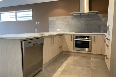 Photo of property in 40 Horoeka Street, Stokes Valley, Lower Hutt, 5019