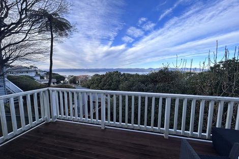 Photo of property in 1b Wadestown Road, Wadestown, Wellington, 6012