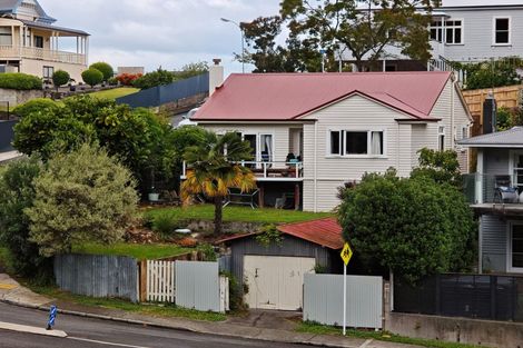 Photo of property in 2 Hooker Avenue, Hospital Hill, Napier, 4110