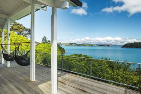 Photo of property in 118 Cowes Bay Road, Waiheke Island, 1971