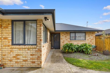 Photo of property in 21 Boston Parade, Kelvin Grove, Palmerston North, 4414