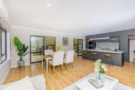 Photo of property in 10a Nielsen Place, Massey, Auckland, 0614