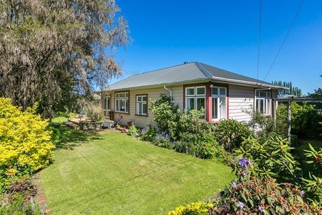 Photo of property in 33 Huntly Road, Outram, 9019