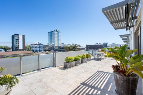 Photo of property in Maison Apartments, 403/16 Huron Street, Takapuna, Auckland, 0622