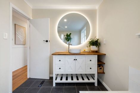 Photo of property in 2 Newall Street, Hamilton East, Hamilton, 3216