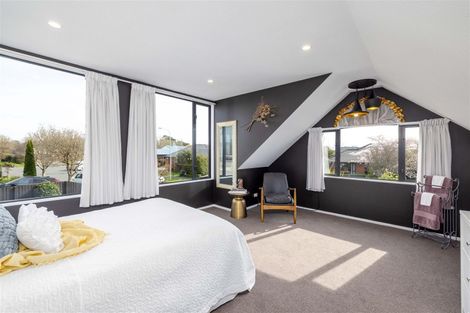 Photo of property in 15 Abingdon Court, Avonhead, Christchurch, 8042