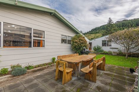 Photo of property in 69 Akitio Esplanade, Akitio, Pongaroa, 4991