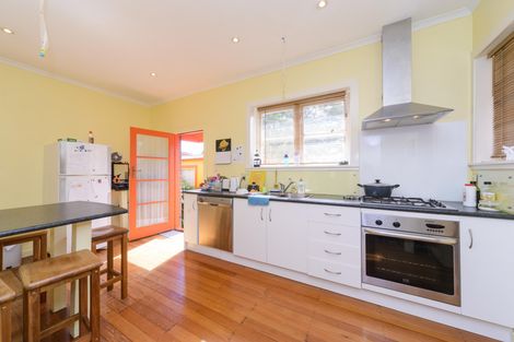 Photo of property in 121 Savage Crescent, West End, Palmerston North, 4412