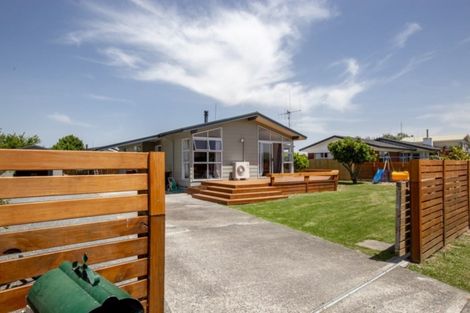 Photo of property in 9 Mahana Road, Ngatea, 3503