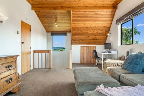 Photo of property in 49 Grand Vue Road, Kawaha Point, Rotorua, 3010