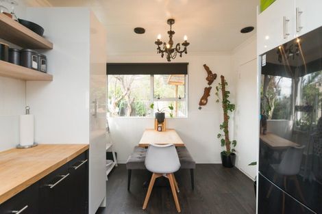 Photo of property in 16 Kowhai Street, Tokomaru, Palmerston North, 4474