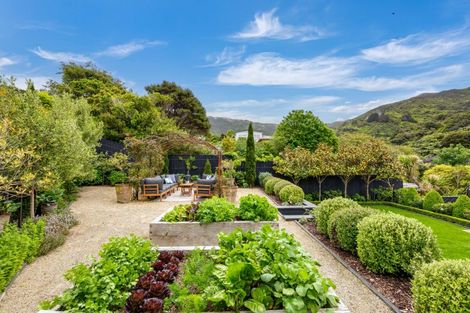 Photo of property in 23 Silverstream Road, Crofton Downs, Wellington, 6035