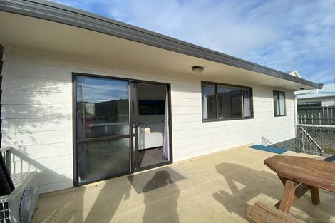 Photo of property in 57 Milton Terrace, Picton, 7220