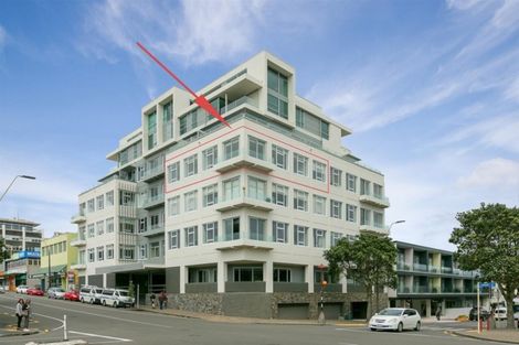Photo of property in 22 Liardet Apartments, 302/22 Liardet Street, New Plymouth, 4310