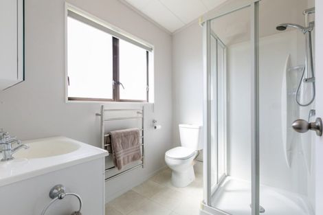 Photo of property in 70 Le Quesne Road, Bay View, Napier, 4104