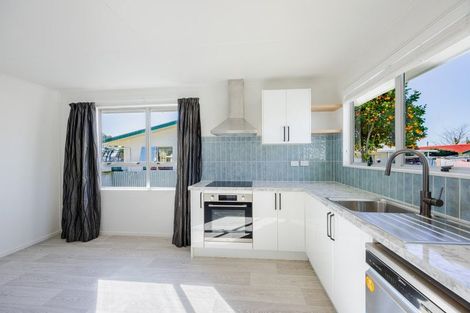 Photo of property in 4 Cabot Place, Flaxmere, Hastings, 4120