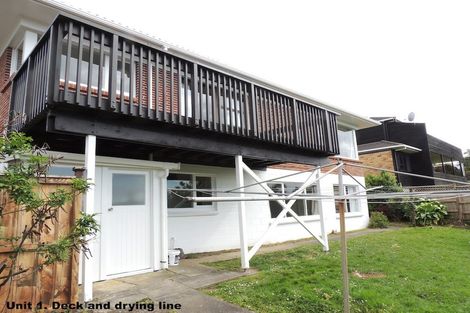 Photo of property in 9 Seaview Road, Castor Bay, Auckland, 0620