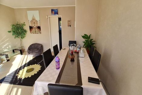 Photo of property in 2/86 Carruth Road, Papatoetoe, Auckland, 2025