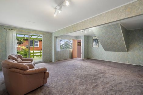 Photo of property in 21 Parr Terrace, Castor Bay, Auckland, 0620