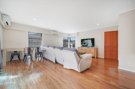 Photo of property in 32a Gills Avenue, Papakura, 2110