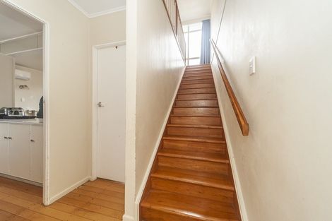 Photo of property in 7/55 Apu Crescent, Lyall Bay, Wellington, 6022