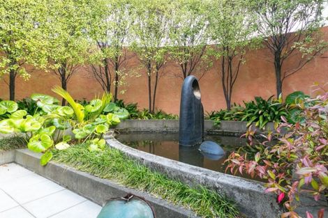 Photo of property in Highwic, 1/32 Hobson Street, Thorndon, Wellington, 6011